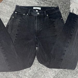 Abercrombie The Mom jeans